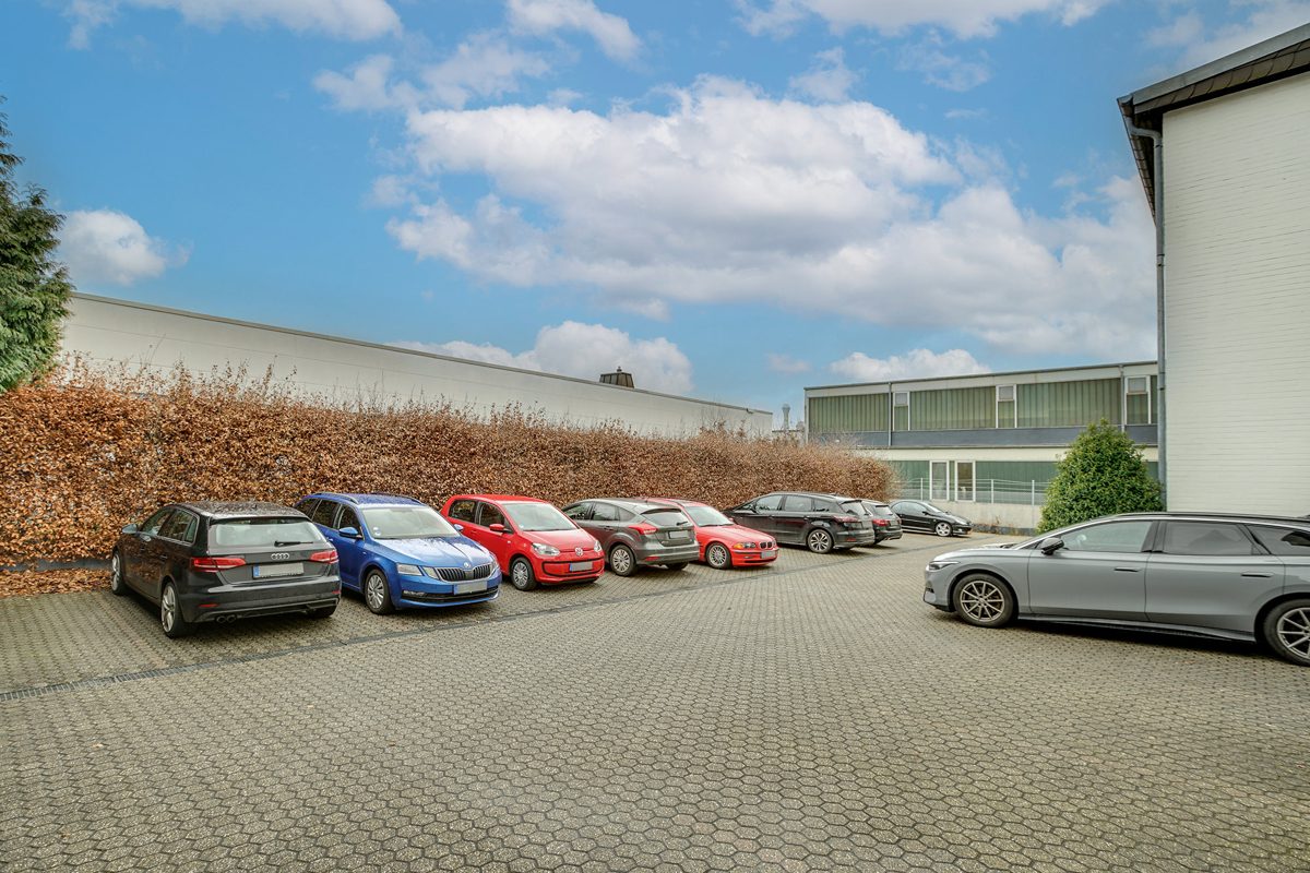 Immobilienangebot - Aachen - Alle - Attraktiver Firmensitz in Aachen – Repräsentatives Bürogebäude mit Entwicklungspotenzial