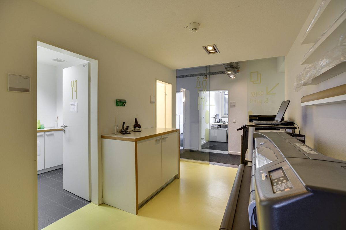 Immobilienangebot - Aachen - Alle - Attraktiver Firmensitz in Aachen – Repräsentatives Bürogebäude mit Entwicklungspotenzial