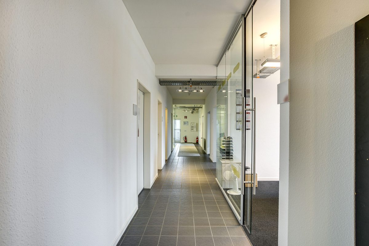 Immobilienangebot - Aachen - Alle - Attraktiver Firmensitz in Aachen – Repräsentatives Bürogebäude mit Entwicklungspotenzial