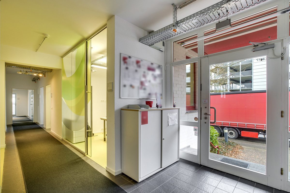 Immobilienangebot - Aachen - Alle - Attraktiver Firmensitz in Aachen – Repräsentatives Bürogebäude mit Entwicklungspotenzial