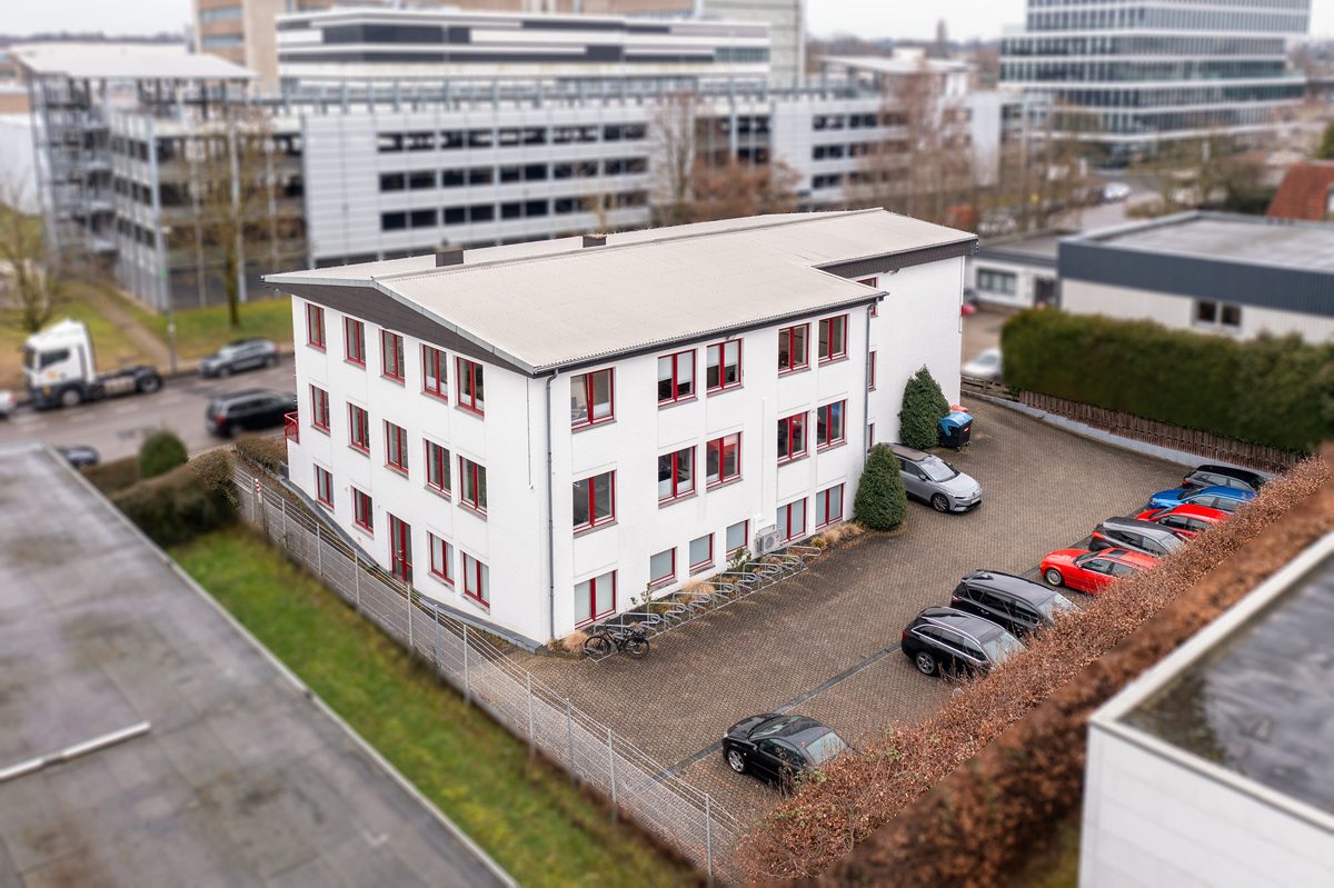 Immobilienangebot - Aachen - Alle - Attraktiver Firmensitz in Aachen – Repräsentatives Bürogebäude mit Entwicklungspotenzial