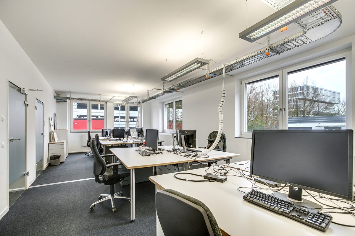 Immobilienangebot - Aachen - Alle - Attraktiver Firmensitz in Aachen – Repräsentatives Bürogebäude mit Entwicklungspotenzial