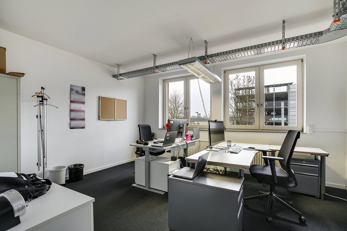 Immobilienangebot - Aachen - Alle - Attraktiver Firmensitz in Aachen – Repräsentatives Bürogebäude mit Entwicklungspotenzial