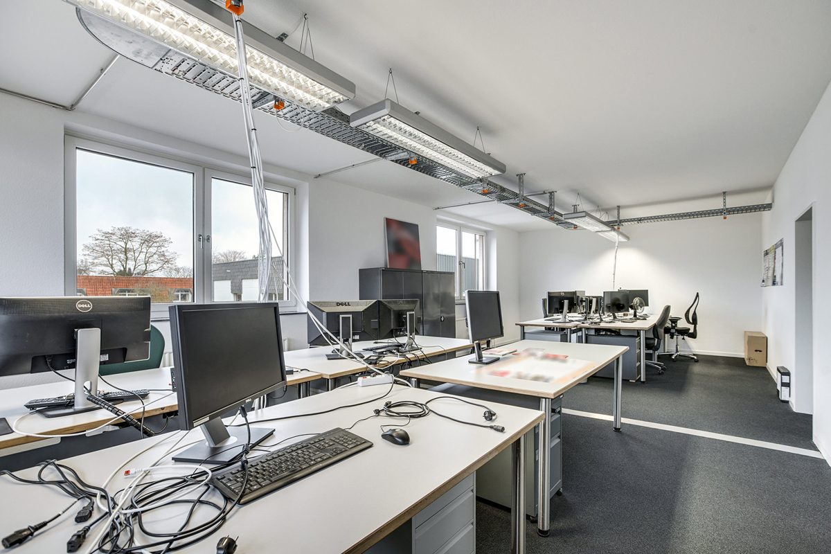 Immobilienangebot - Aachen - Alle - Attraktiver Firmensitz in Aachen – Repräsentatives Bürogebäude mit Entwicklungspotenzial