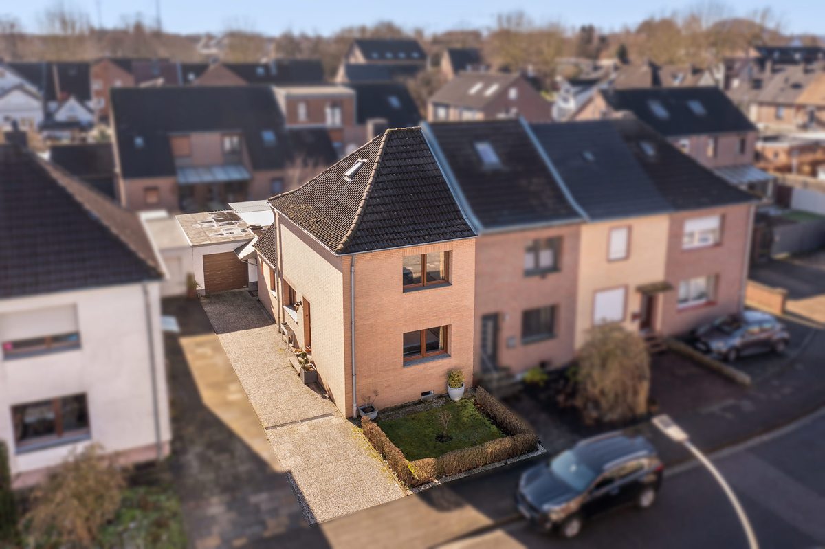 Immobilienangebot - Übach-Palenberg - Alle - Charmantes Reihenendhaus für kleine Familien in Übach-Palenberg/Boscheln