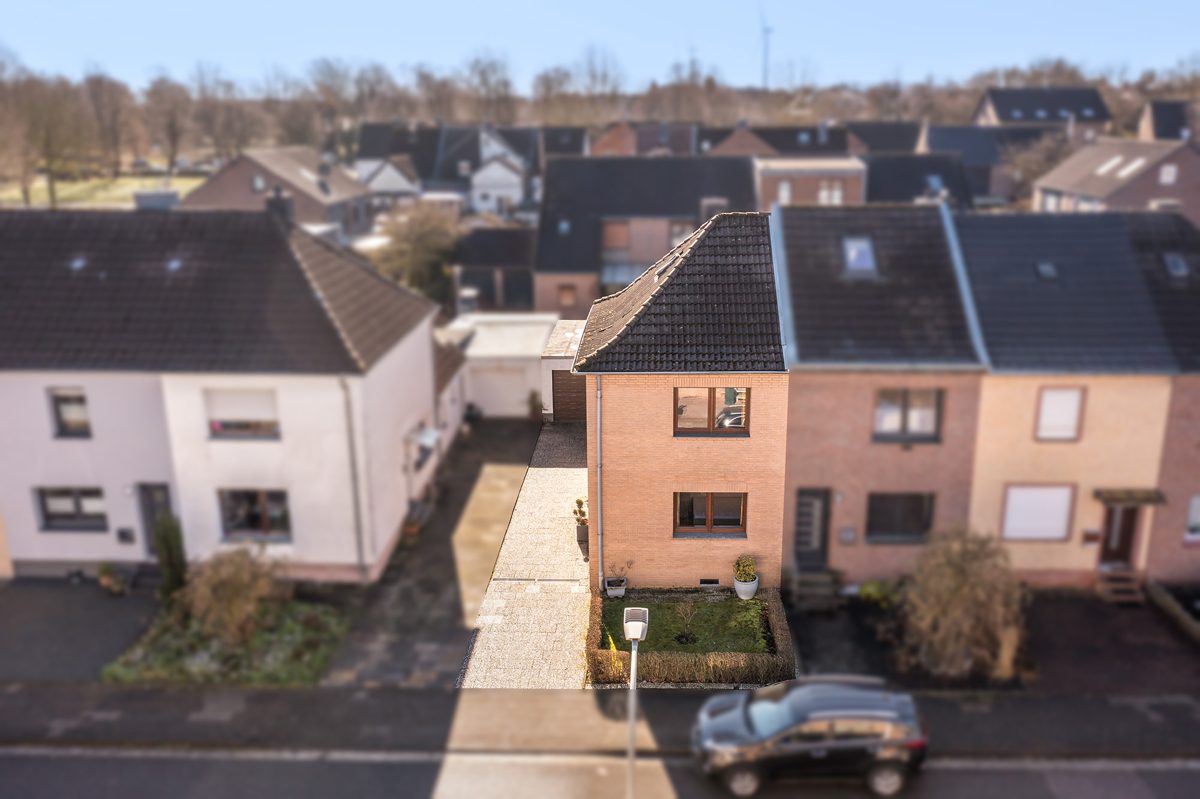 Immobilienangebot - Übach-Palenberg - Alle - Charmantes Reihenendhaus für kleine Familien in Übach-Palenberg/Boscheln
