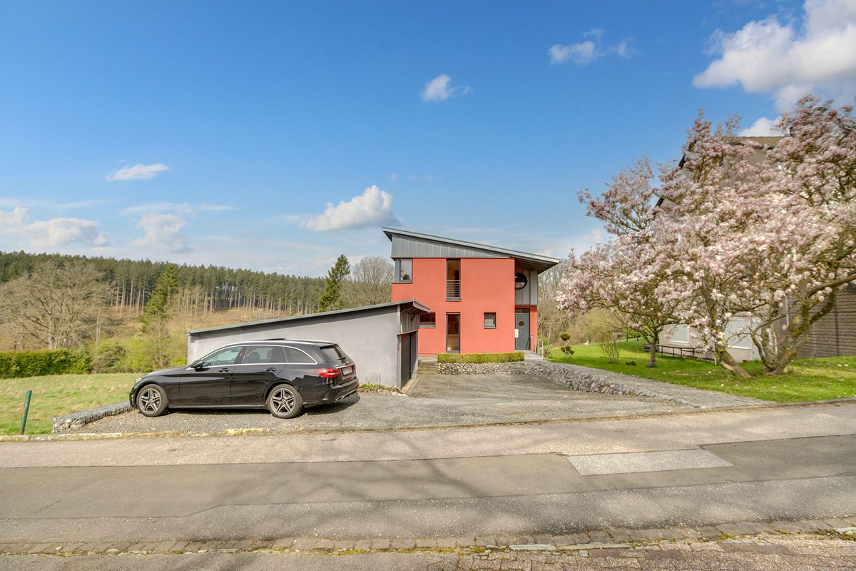 Immobilienangebot - Roetgen - Alle - Energieeffizientes Einfamilienhaus mit ausgebauten Nutzflächen und Ausblick in Roetgen-Rott
