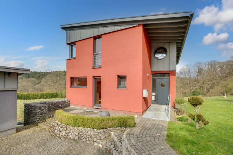 Immobilienangebot - Roetgen - Alle - Energieeffizientes Einfamilienhaus mit ausgebauten Nutzflächen und Ausblick in Roetgen-Rott