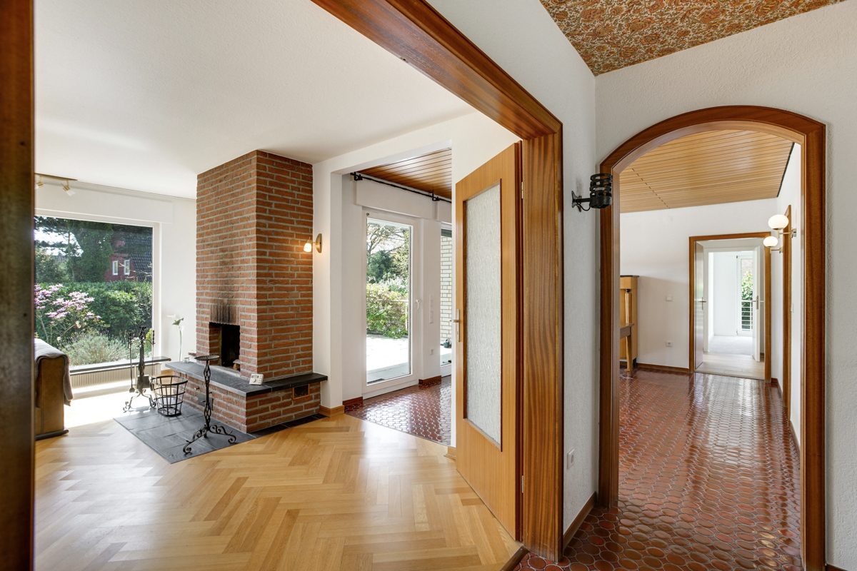 Immobilienangebot - Aachen - Alle - Freistehendes Einfamilienhaus mit Einliegerwohnung in Top Lage von Walheim