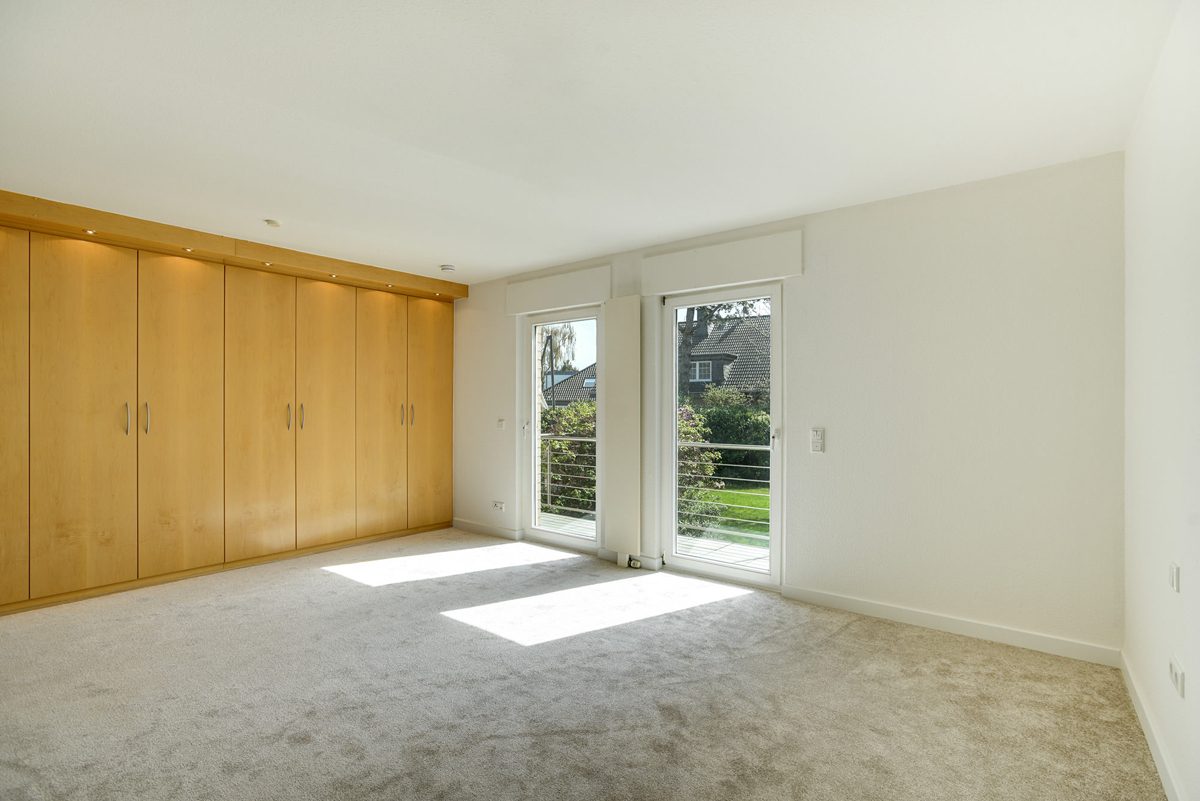 Immobilienangebot - Aachen - Alle - Freistehendes Einfamilienhaus mit Einliegerwohnung in Top Lage von Walheim