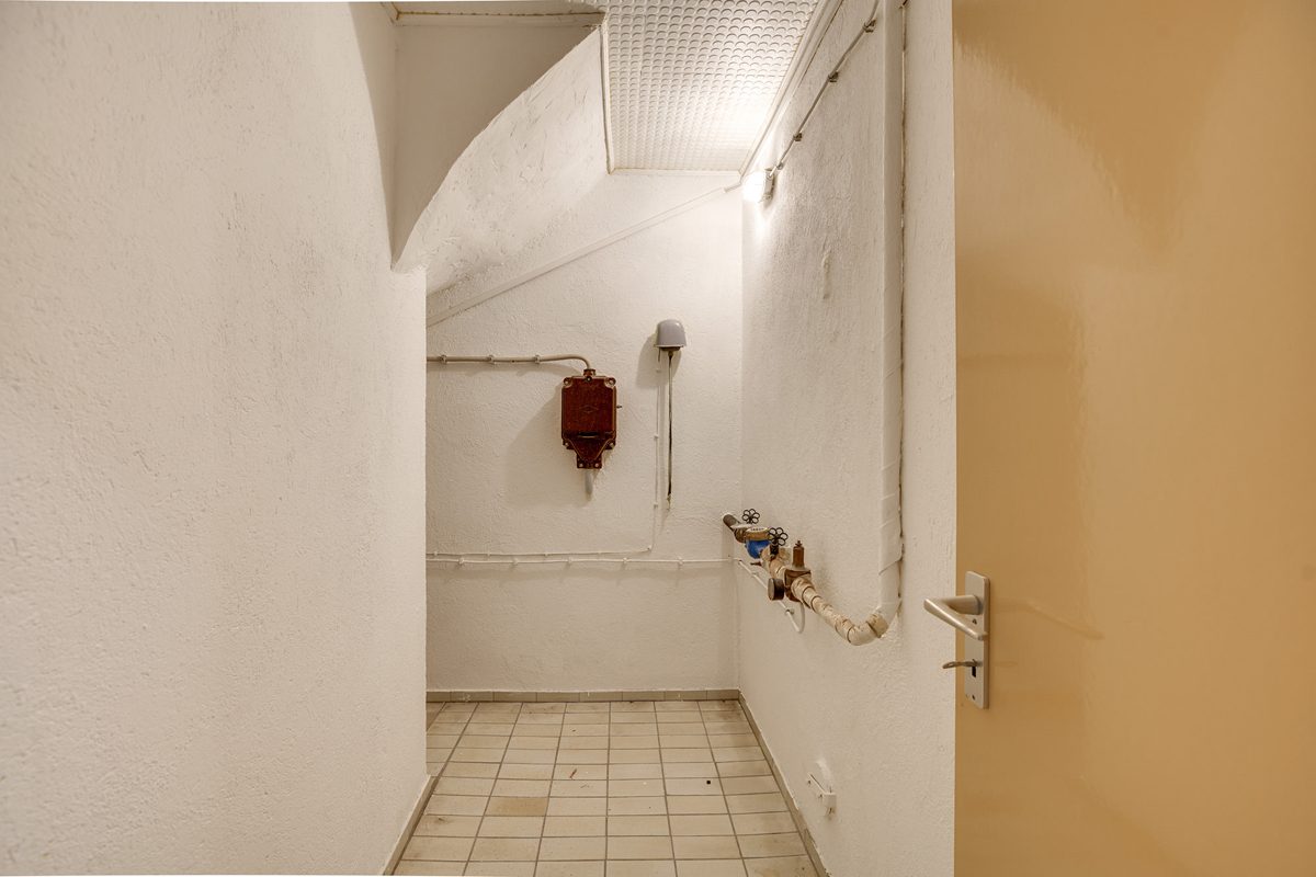 Immobilienangebot - Aachen - Alle - Freistehendes Einfamilienhaus mit Einliegerwohnung in Top Lage von Walheim