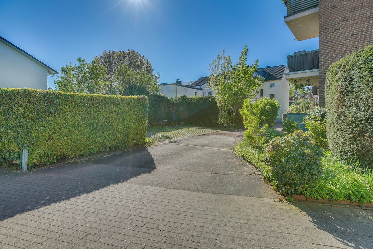 Immobilienangebot - Aachen / Richterich - Alle - Substanz. Lage. Perspektive. Mehrfamilienhaus-Chance in Aachen-Richterich