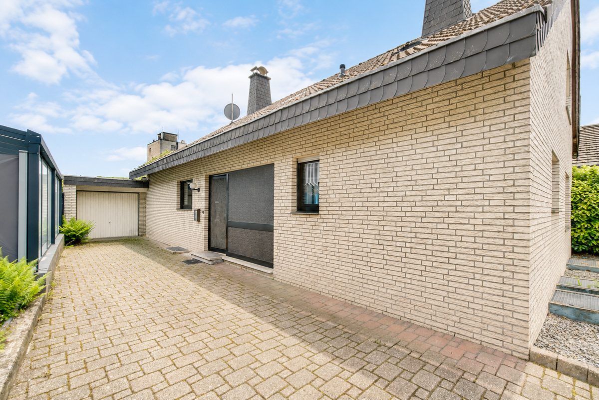 Immobilienangebot - Aldenhoven - Alle - Raum für Familie, Ruhe und Lebensqualität – Freistehendes Wohnhaus mit besonderem Charakter