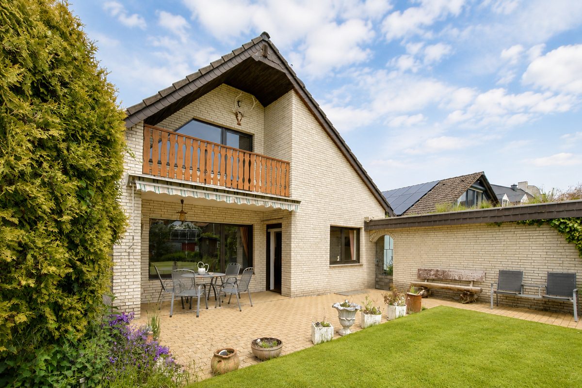 Immobilienangebot - Aldenhoven - Alle - Raum für Familie, Ruhe und Lebensqualität – Freistehendes Wohnhaus mit besonderem Charakter
