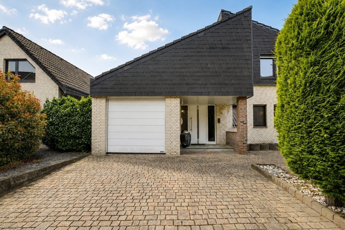 Immobilienangebot - Aldenhoven - Alle - Außergewöhnliche Architektur trifft auf echtes Wohngefühl