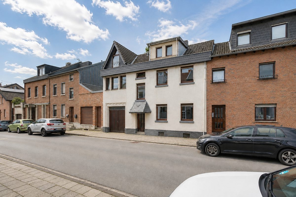 Immobilienangebot - Aachen - Alle - Raum für Familie und Zukunft in beliebter Wohnlage von Eilendorf