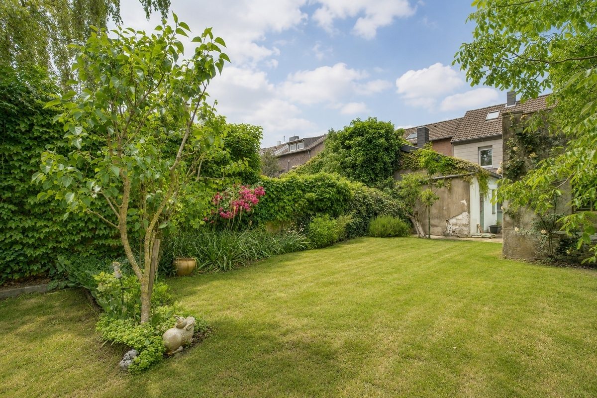 Immobilienangebot - Aachen - Alle - Raum für Familie und Zukunft in beliebter Wohnlage von Eilendorf