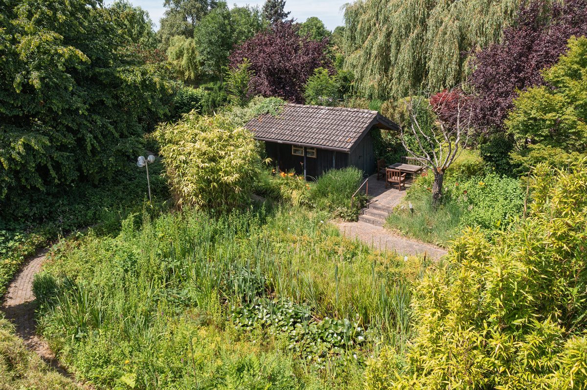 Immobilienangebot - Aachen - Alle - Exklusive Wohlfühloase – Außergewöhnliches Einfamilienhaus mit parkähnlichem Garten