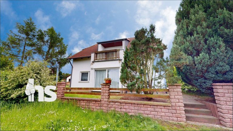 Immobilienangebot - Braunsbedra - Alle - PROVISIONSFREI: Attraktives Zweifamilienhaus in Braunsbedra mit vermieteter und freier Wohneinheit