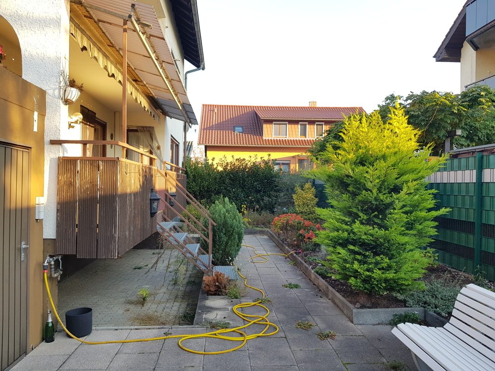 Immobilienangebot - Forst - Alle - Großzügige 4-Zimmerwohnung mit Balkon, Garten und Garagenstellplatz.
