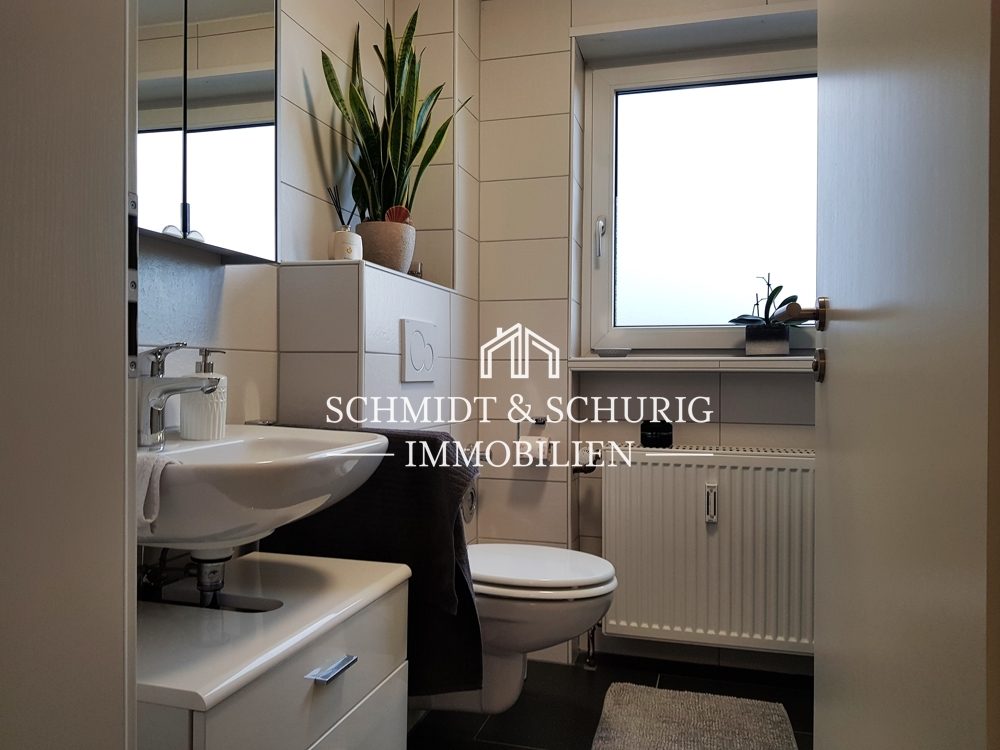 Immobilienangebot - Ubstadt-Weiher / Ubstadt - Alle - Solide 1,5-Zimmerwohnung mit Einbauküche.