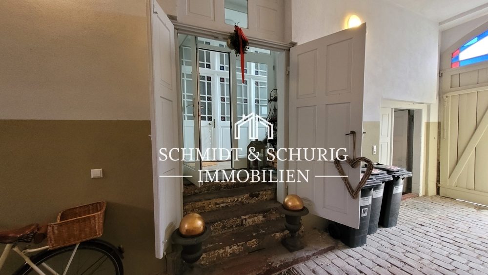 Immobilienangebot - Bruchsal - Alle - Etagenwohnung mit 2 Balkonen, Gartenanteil in einem gepflegten Altbau.