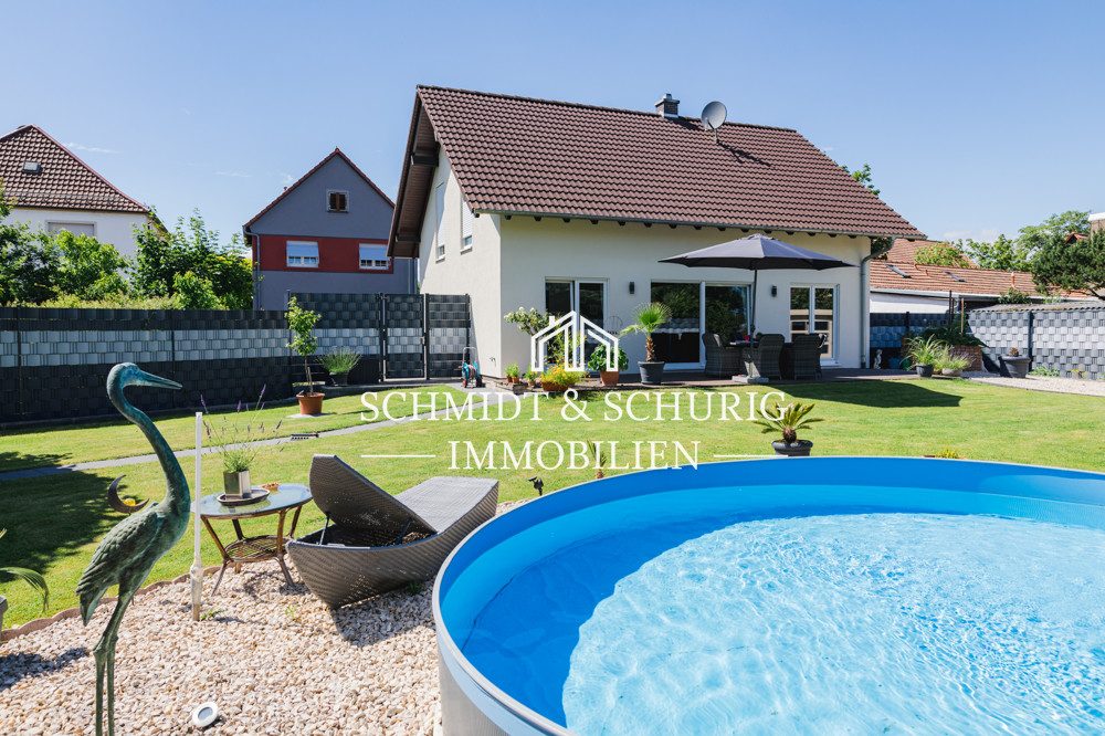 Immobilienangebot - Bellheim - Alle - Familienfreundliches Einfamilienhaus mit großem Garten und Pool.