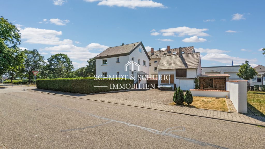 Immobilienangebot - Hambrücken - Alle - Gepflegtes Einfamilienhaus mit großem Garten und Nebengebäude. - Erbbaurecht -