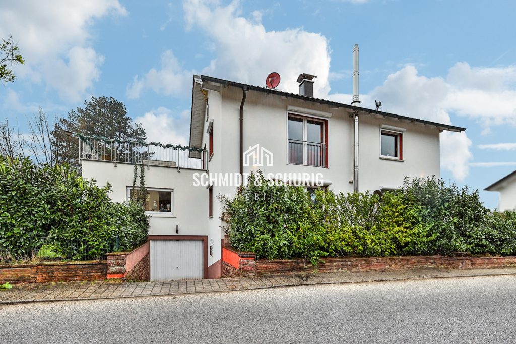 Immobilienangebot - Baden-Baden / Fremersberg - Alle - Einfamilienhaus mit Charme in Baden-Baden - viel Platz zum Wohlfühlen.