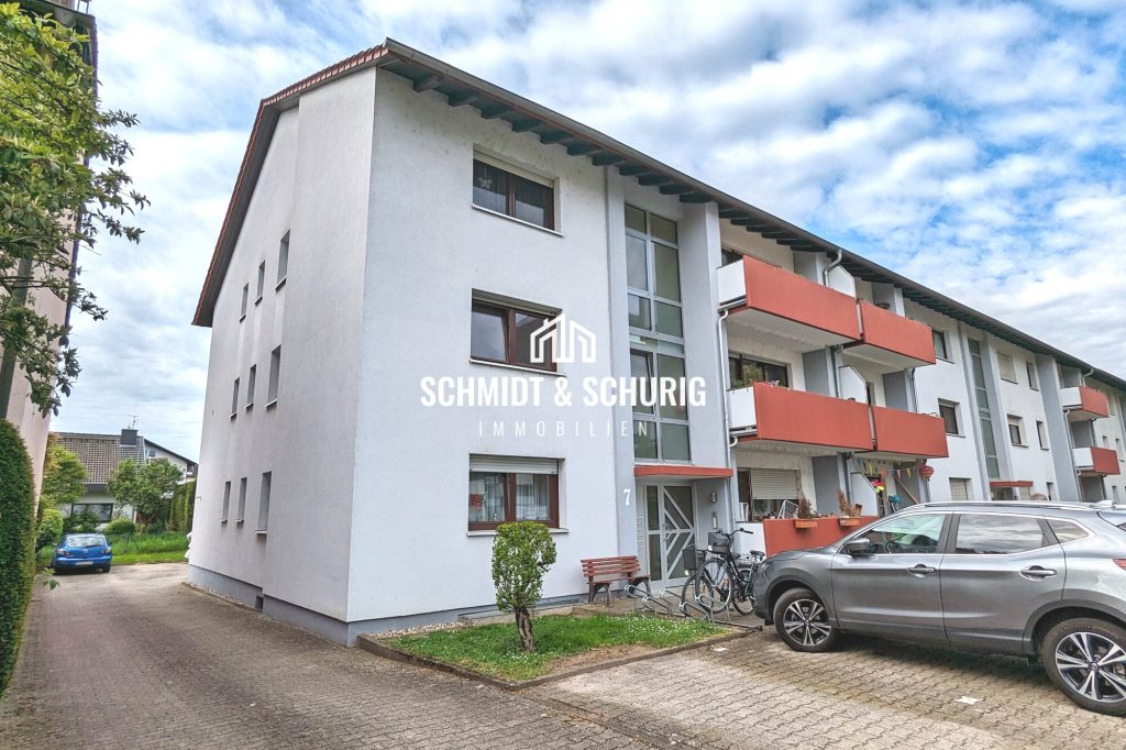 Immobilienangebot - Oftersheim - Alle - Etagenwohnung mit Balkon und Stellplatz im Herzen von Oftersheim.