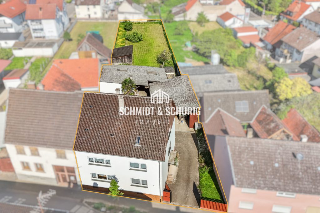 Immobilienangebot - Kraichtal / Unteröwisheim - Alle - Zweifamilienhaus mit Dachausbaupotenzial und großem Gartengrundstück