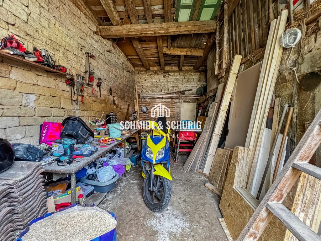 Immobilienangebot - Kürnbach - Alle - Einfamilienhaus mit Potenzial – mit Balkon und Keller in ruhiger Lage