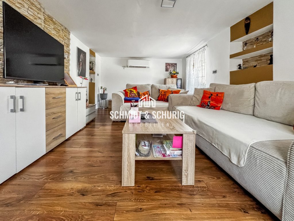 Immobilienangebot - Kürnbach - Alle - Einfamilienhaus mit Potenzial – mit Balkon und Keller in ruhiger Lage