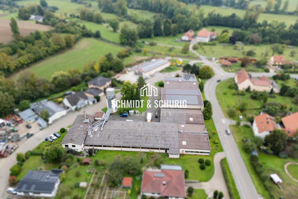 Immobilienangebot - Kraichtal / Oberöwisheim - Alle - Gewerbeeinheit im Kraichtal mit
großer Hallen - und Lagerfläche