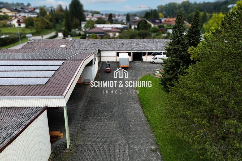 Immobilienangebot - Kraichtal / Oberöwisheim - Alle - Gewerbeeinheit im Kraichtal mit
großer Hallen - und Lagerfläche
