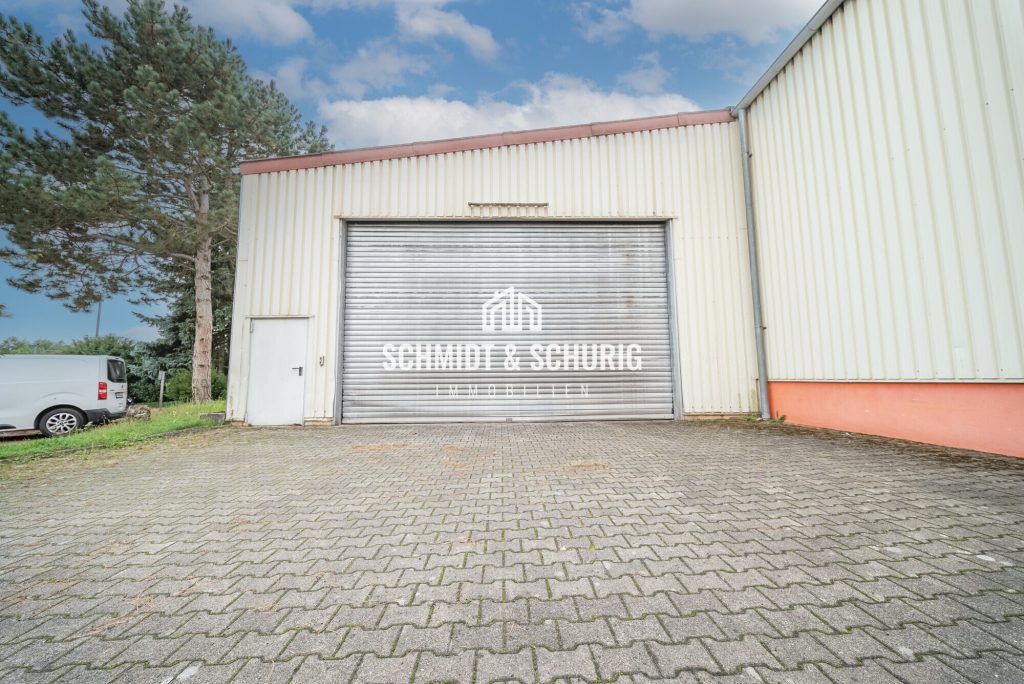 Immobilienangebot - Kraichtal / Oberöwisheim - Alle - Gewerbeeinheit im Kraichtal mit
großer Hallen - und Lagerfläche
