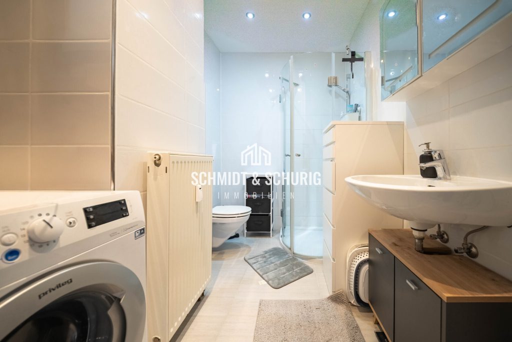 Immobilienangebot - Bruchsal / Heidelsheim - Alle - Wohn- und Geschäftshaus mit großem Grundstück und Garage