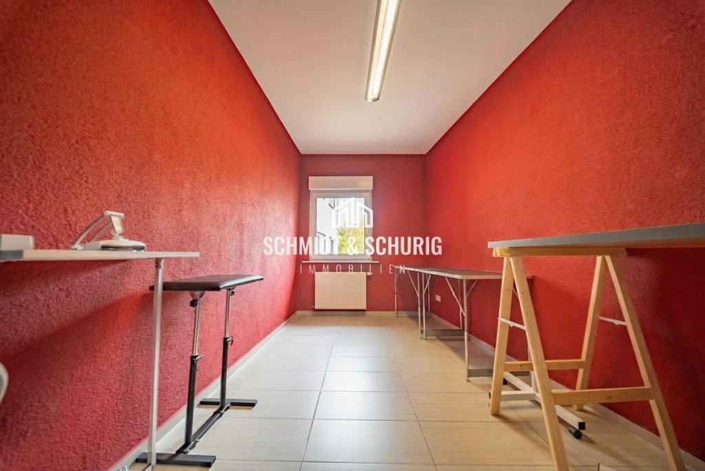 Immobilienangebot - Bruchsal / Heidelsheim - Alle - Wohn- und Geschäftshaus mit großem Grundstück und Garage