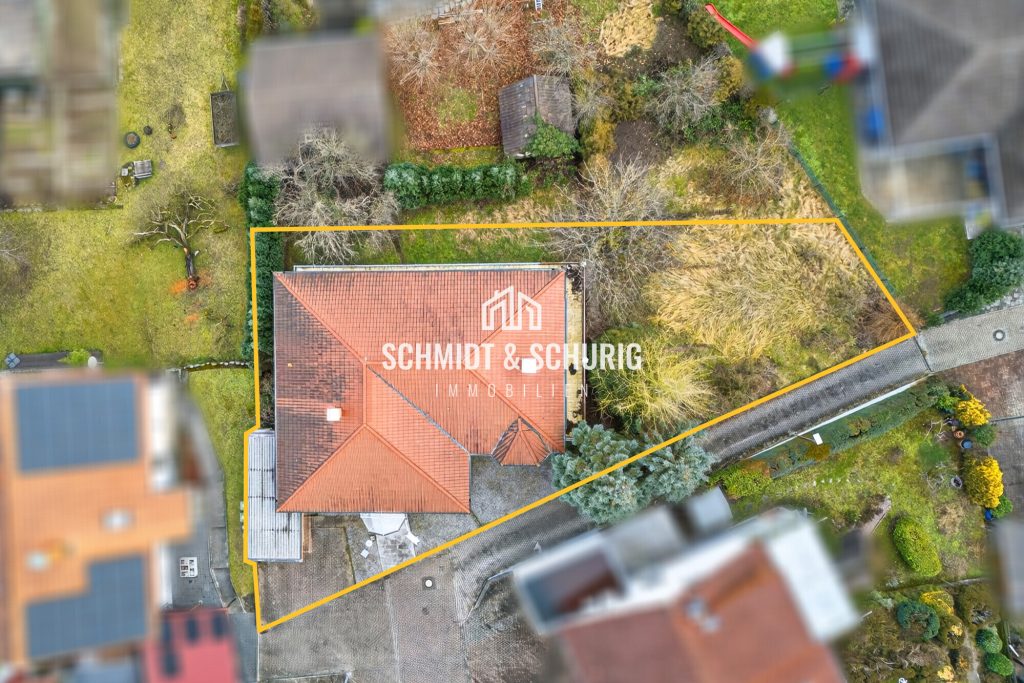 Immobilienangebot - Kraichtal / Unteröwisheim - Alle - Stilvoll wohnen: Exklusive Stadtvilla im Kraichtal