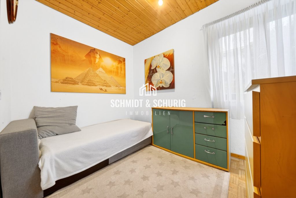 Immobilienangebot - Waldbronn - Alle - Großzügige Doppelhaushälfte mit viel Potenzial in Waldbronn