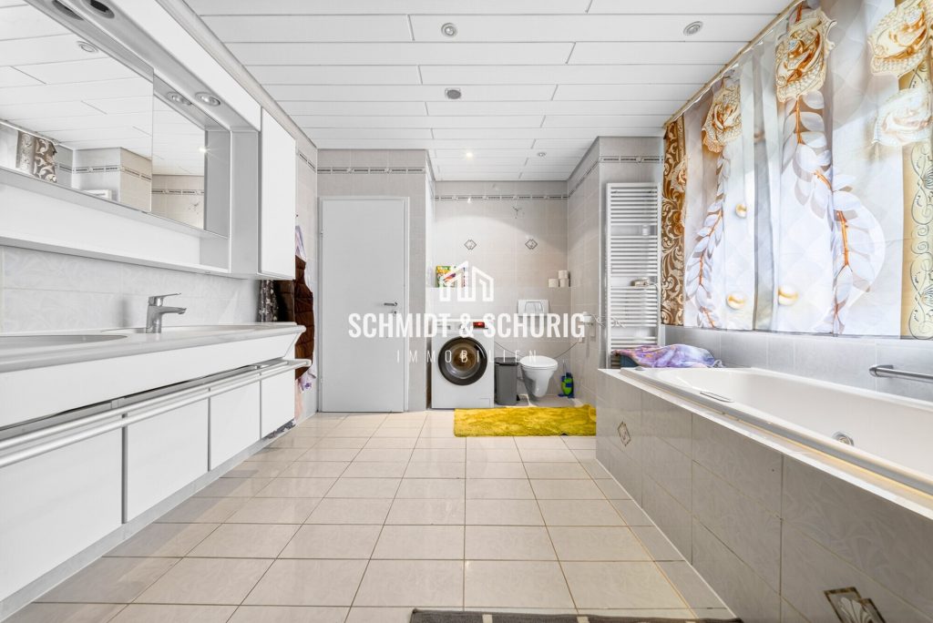Immobilienangebot - Waldbronn - Alle - Großzügige Doppelhaushälfte mit viel Potenzial in Waldbronn