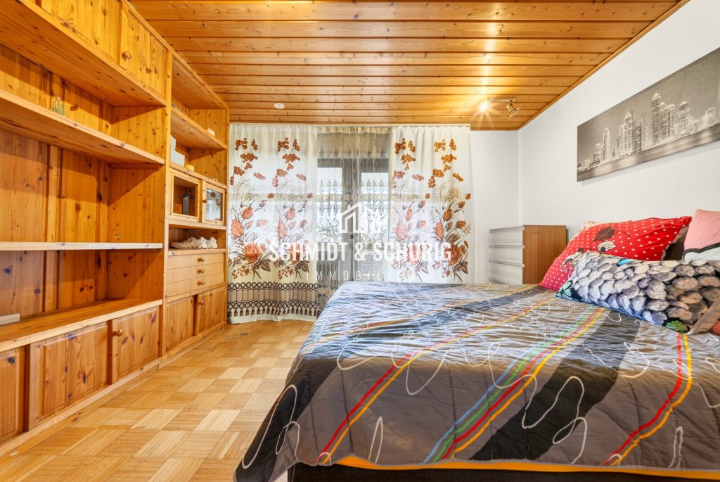 Immobilienangebot - Waldbronn - Alle - Großzügige Doppelhaushälfte mit viel Potenzial in Waldbronn