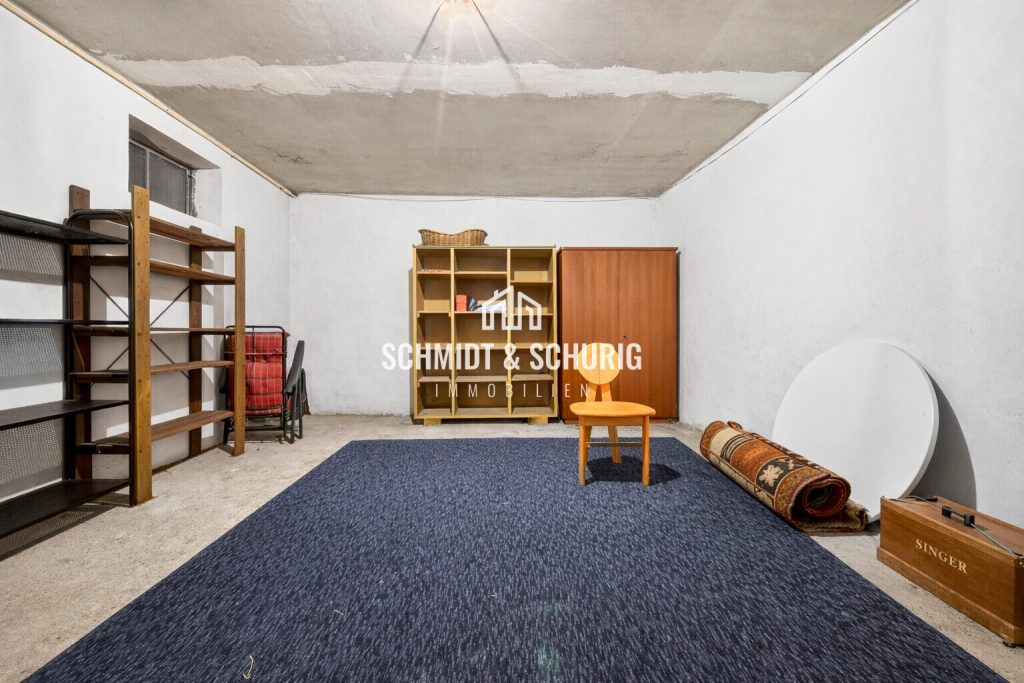 Immobilienangebot - Bretten - Alle - Einfamilienhaus in Bretten: Großes Grundstück, viel Potenzial