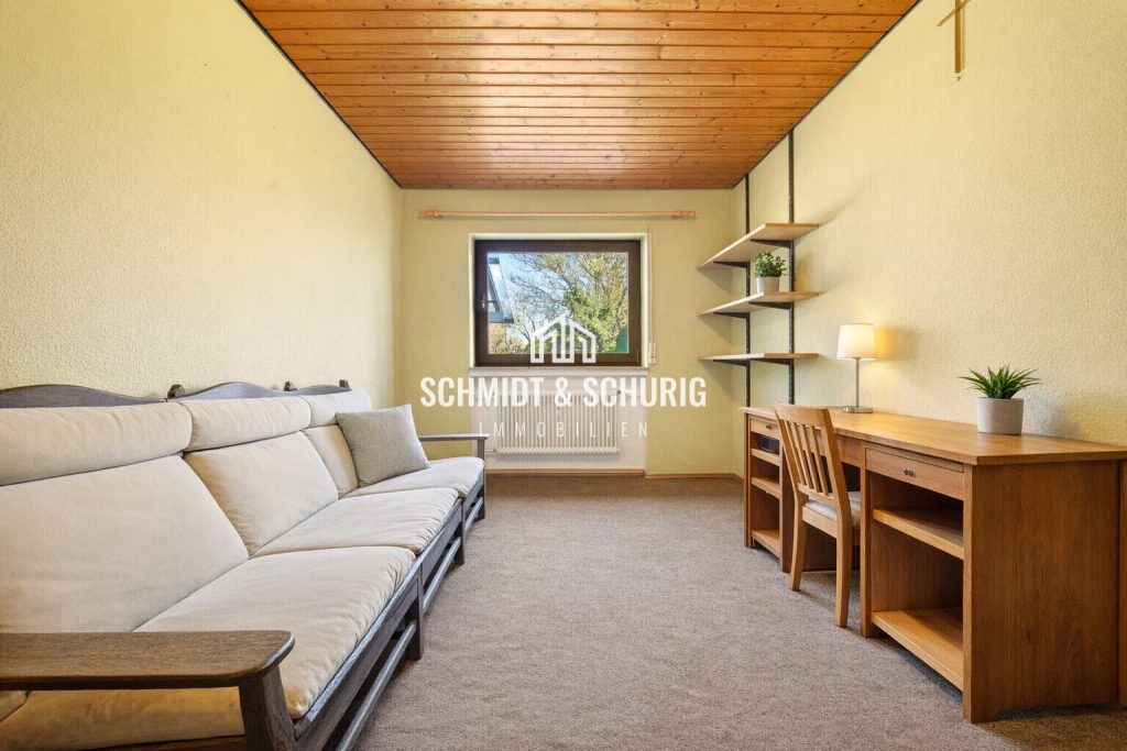 Immobilienangebot - Bretten - Alle - Einfamilienhaus in Bretten: Großes Grundstück, viel Potenzial