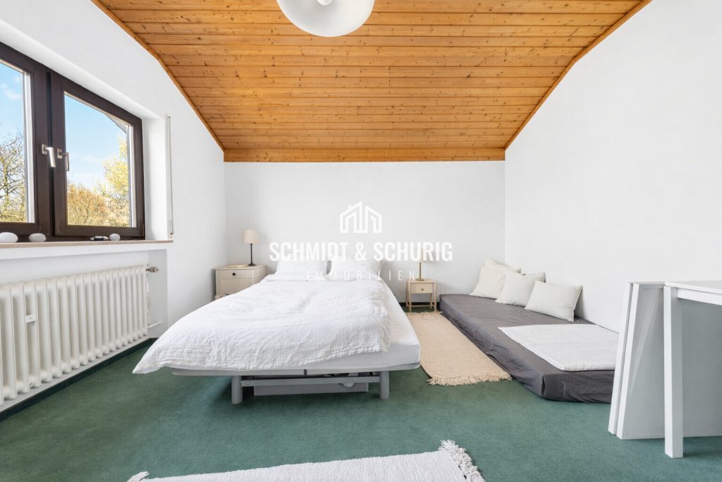 Immobilienangebot - Bretten - Alle - Einfamilienhaus in Bretten: Großes Grundstück, viel Potenzial