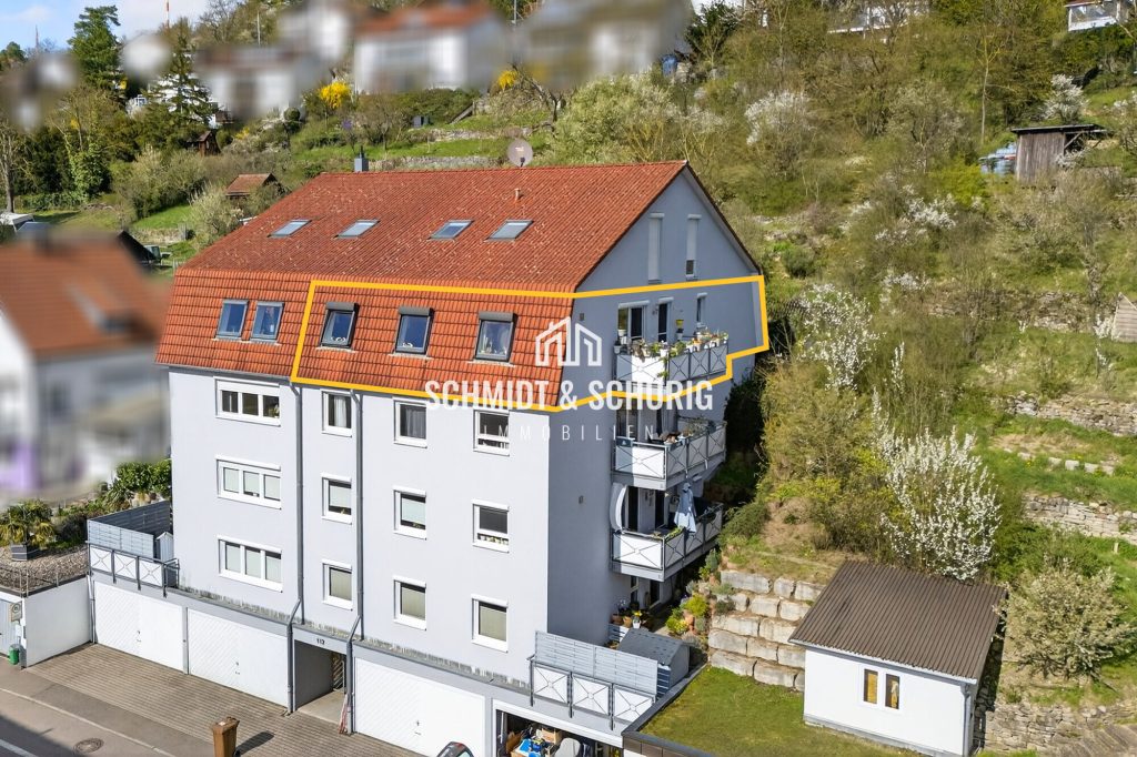 Immobilienangebot - Mühlacker / Lomersheim - Alle - Gepflegte 4-Zimmer Wohnung mit Balkon und Garage