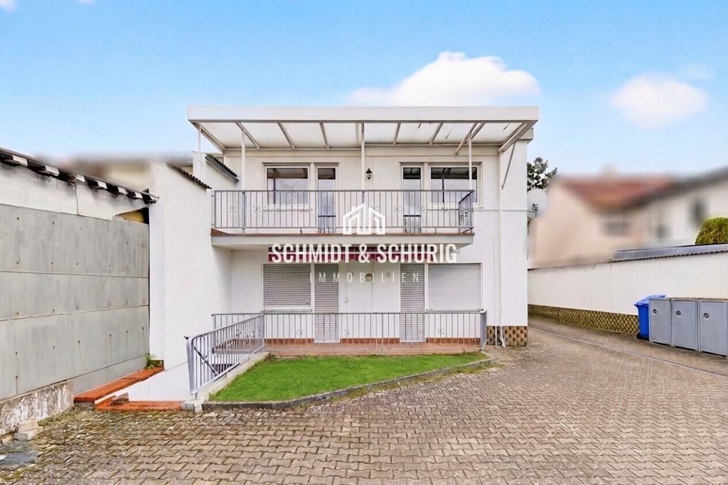 Immobilienangebot - Oberhausen-Rheinhausen - Alle - Charmante 2-Zimmer-Wohnung mit Balkon und viel Potenzial