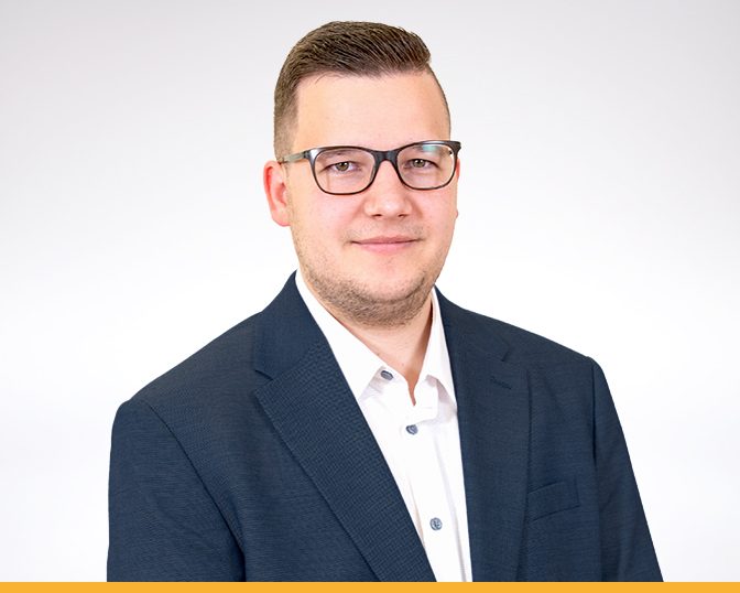 Profilbild-Schmidt-Schurig-Immobilien-Bruchsal-Max-Seifer-Web Ein Foto des Vertriebsservice-Mitarbeiters Max Seifer