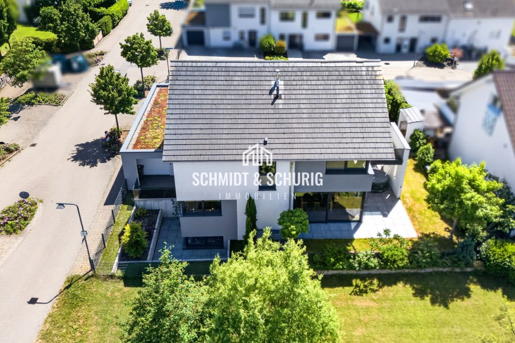 Luftaufnahme Immobilienangebot - Bruchsal - Alle - Exklusives Einfamililienhaus mit großer Garage und tollem Grundstück