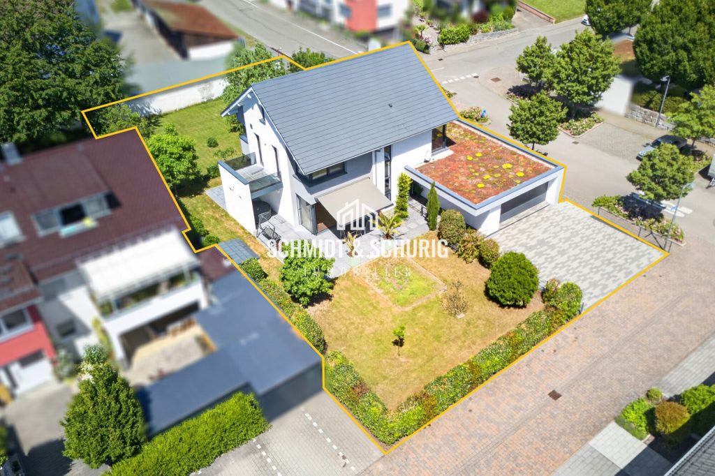 Luftaufnahme Immobilienangebot - Bruchsal - Alle - Exklusives Einfamililienhaus mit großer Garage und tollem Grundstück
